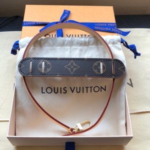 🌺🌺 NEW 🌺🌺 Louis Vuitton Shoulder Strap with monogram pad